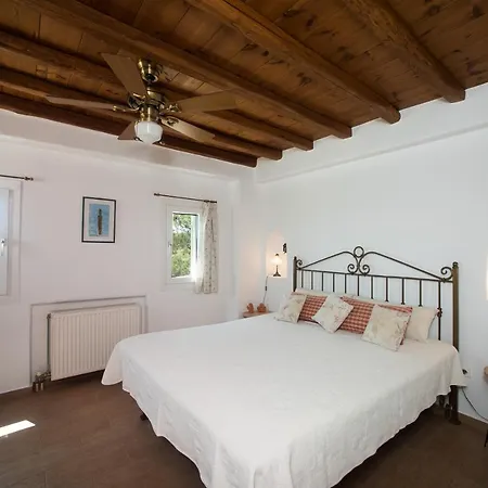 Abella Paraga Mykonos, Traditional With Amazing Sea View, Up To 6 People Villa